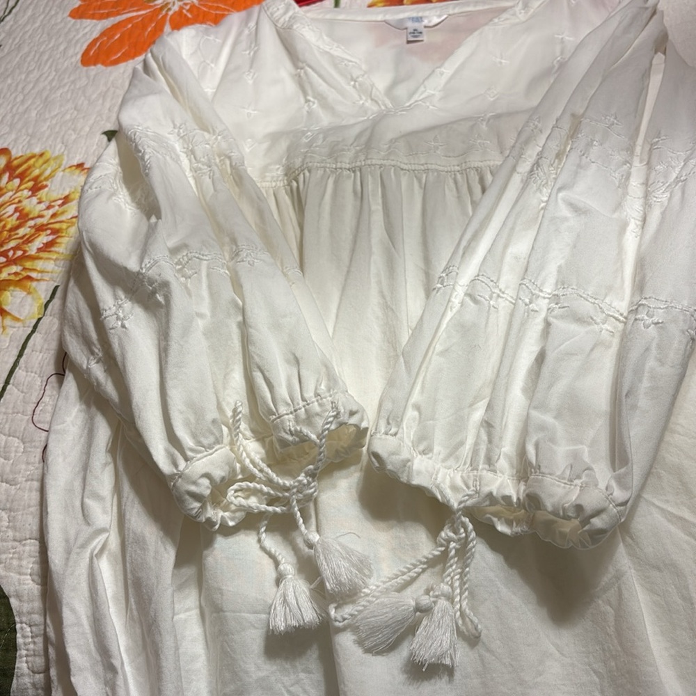 Time and True White Embroidered Women's Top 16/18 - Picture 4 of 8
